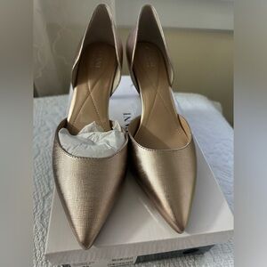 High heels gold
